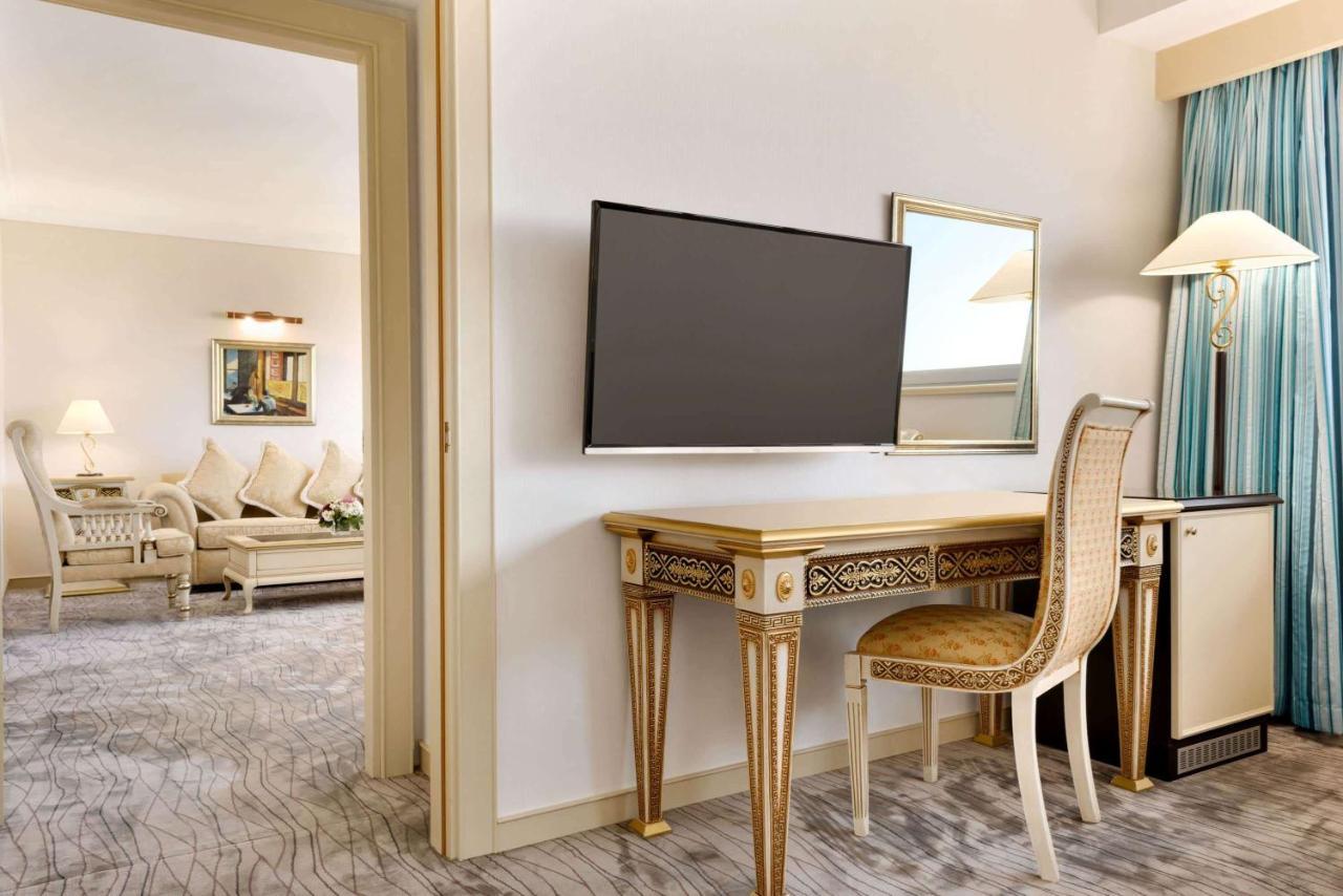 Wyndham Tashkent Hotell Eksteriør bilde